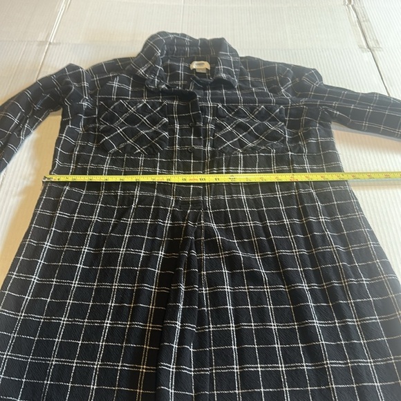 Old Navy Black and White Plaid Long Shirt dress w 3/4 length sleeves open sides - Picture 11 of 12